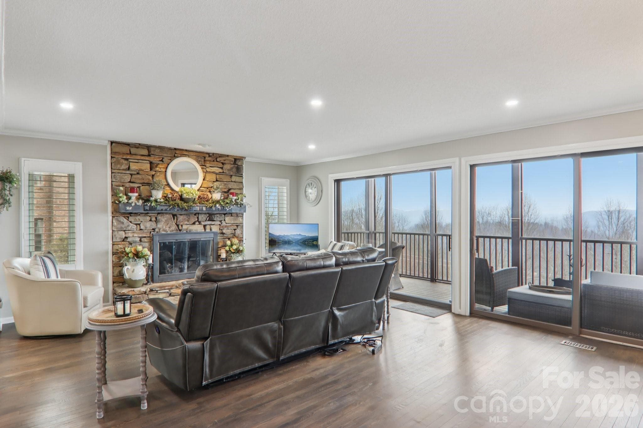 Condominium at Hendersonville, photo 4 of 48