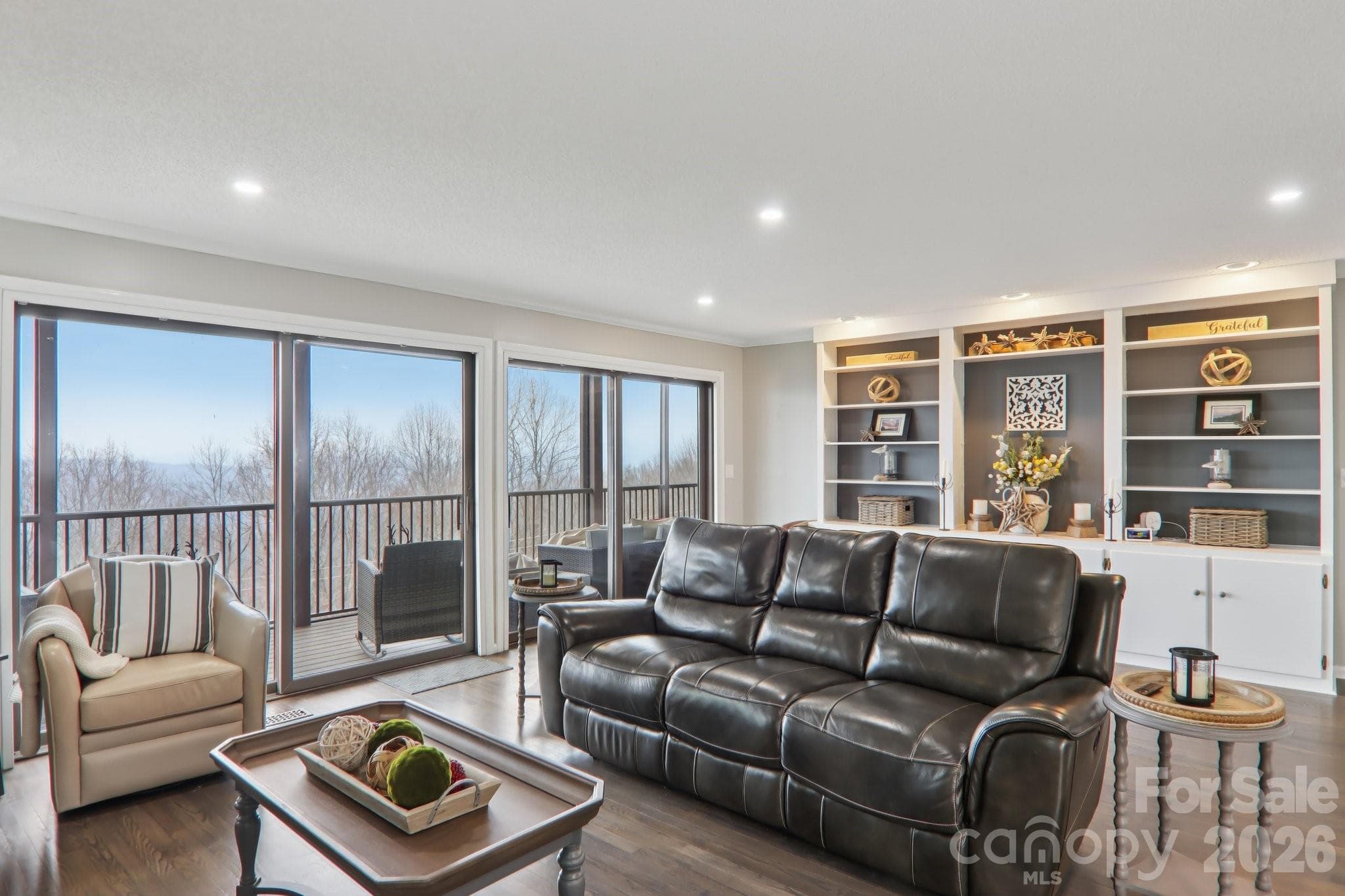 Condominium at Hendersonville, photo 9 of 48