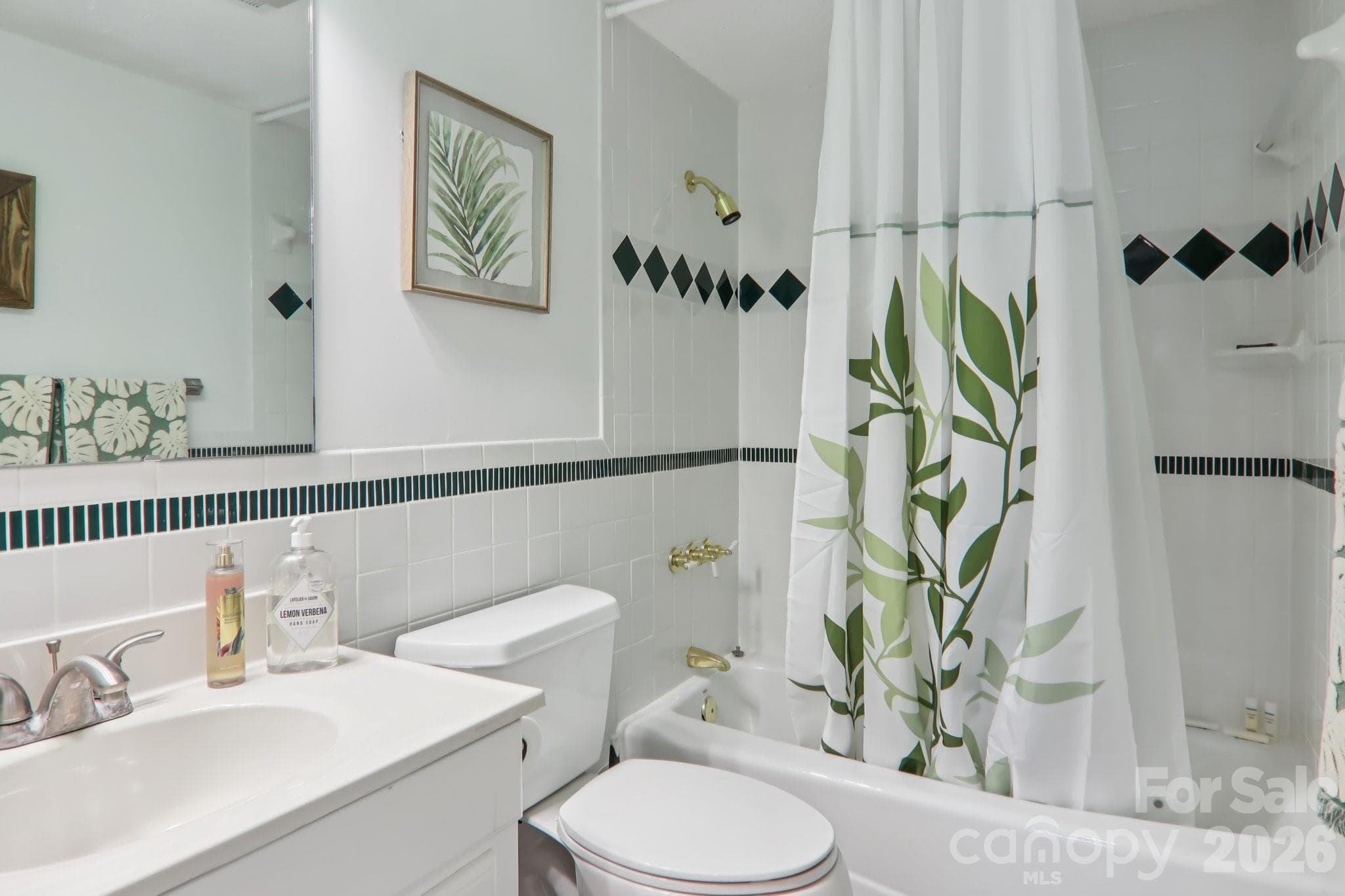 Basement Bathroom - Hendersonville