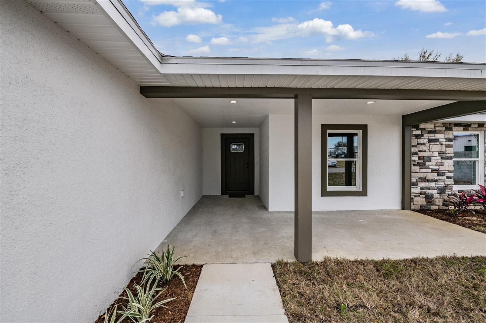 Single Family Residence at 38086 COUNTRYSIDE PL, DADE CITY, photo 5 of 39