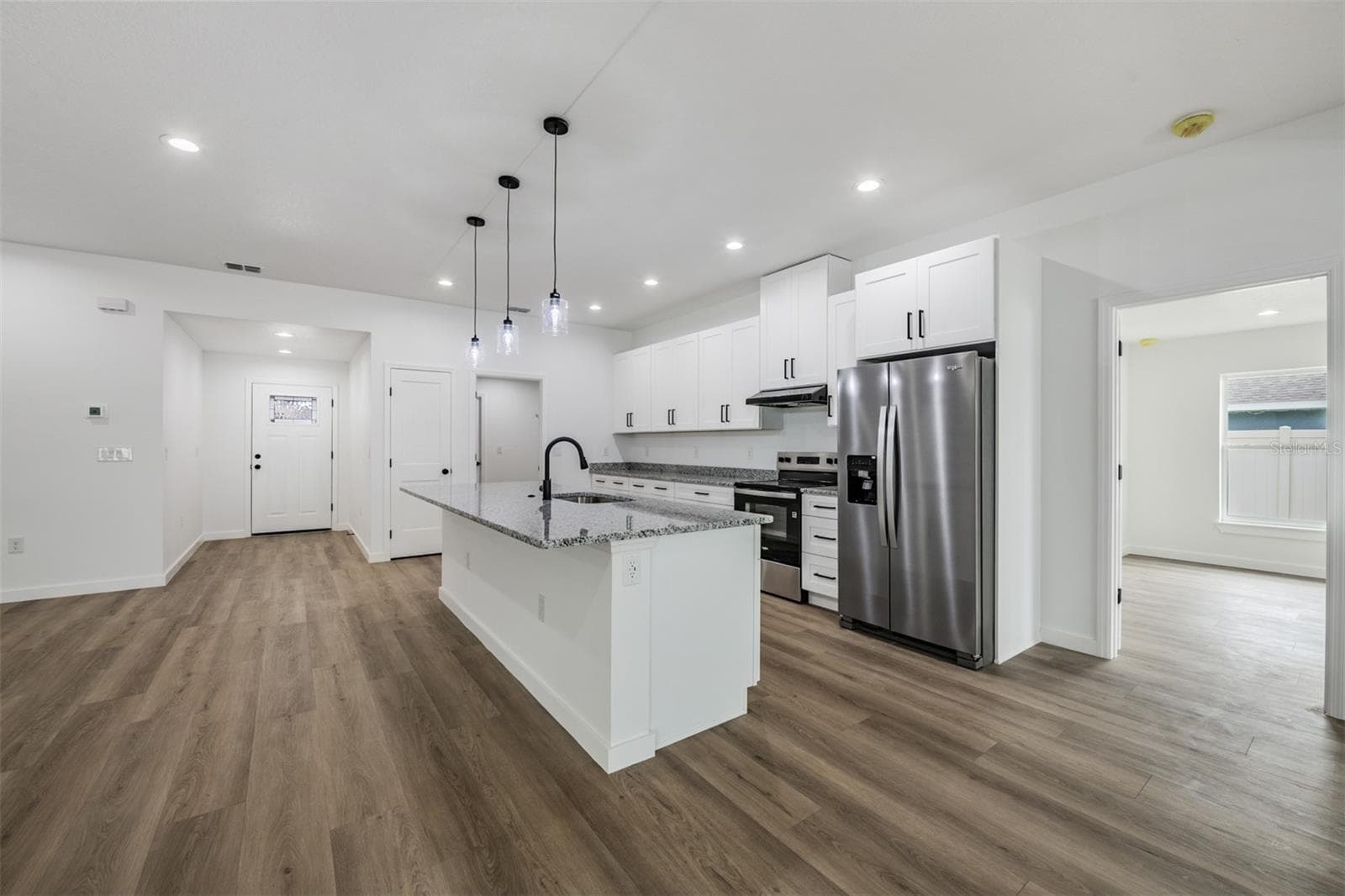 Single Family Residence at 38086 COUNTRYSIDE PL, DADE CITY, photo 12 of 39