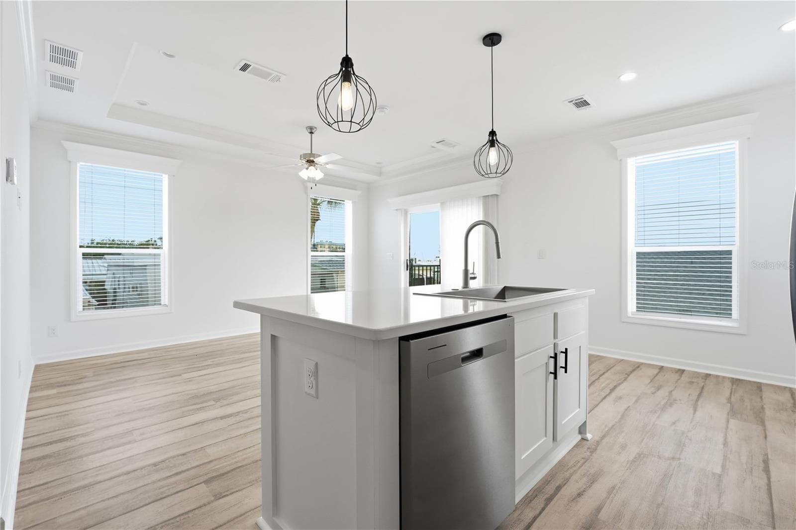 Manufactured Home at 3710 GULF OF MEXICO DR #F2, LONGBOAT KEY, photo 9 of 55
