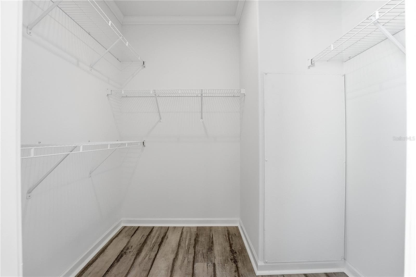 Walk-in Closet Primary - 3710 GULF OF MEXICO DR #F2, LONGBOAT KEY