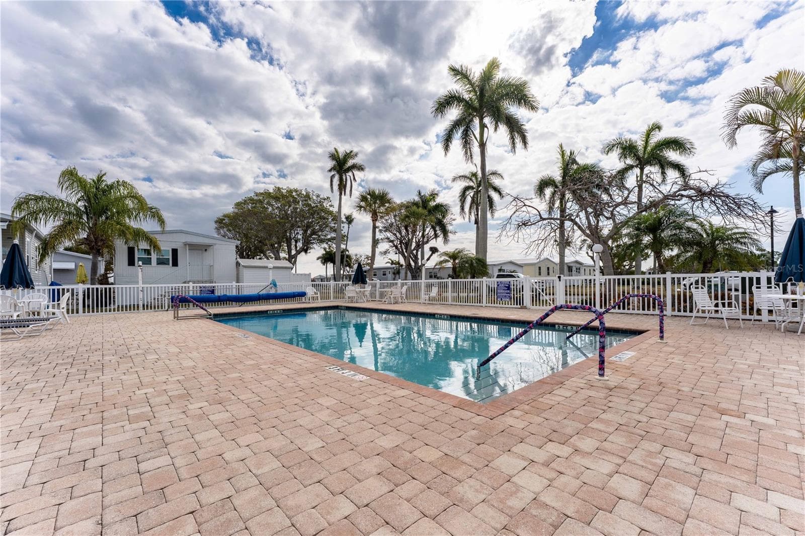 Manufactured Home at 3710 GULF OF MEXICO DR #F2, LONGBOAT KEY, photo 23 of 55