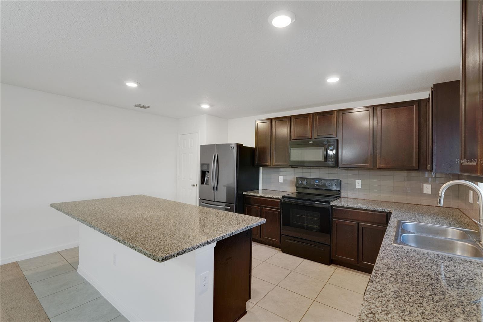 Single Family Residence at 13916 RUSHING CREEK RUN, ORLANDO, photo 9 of 31