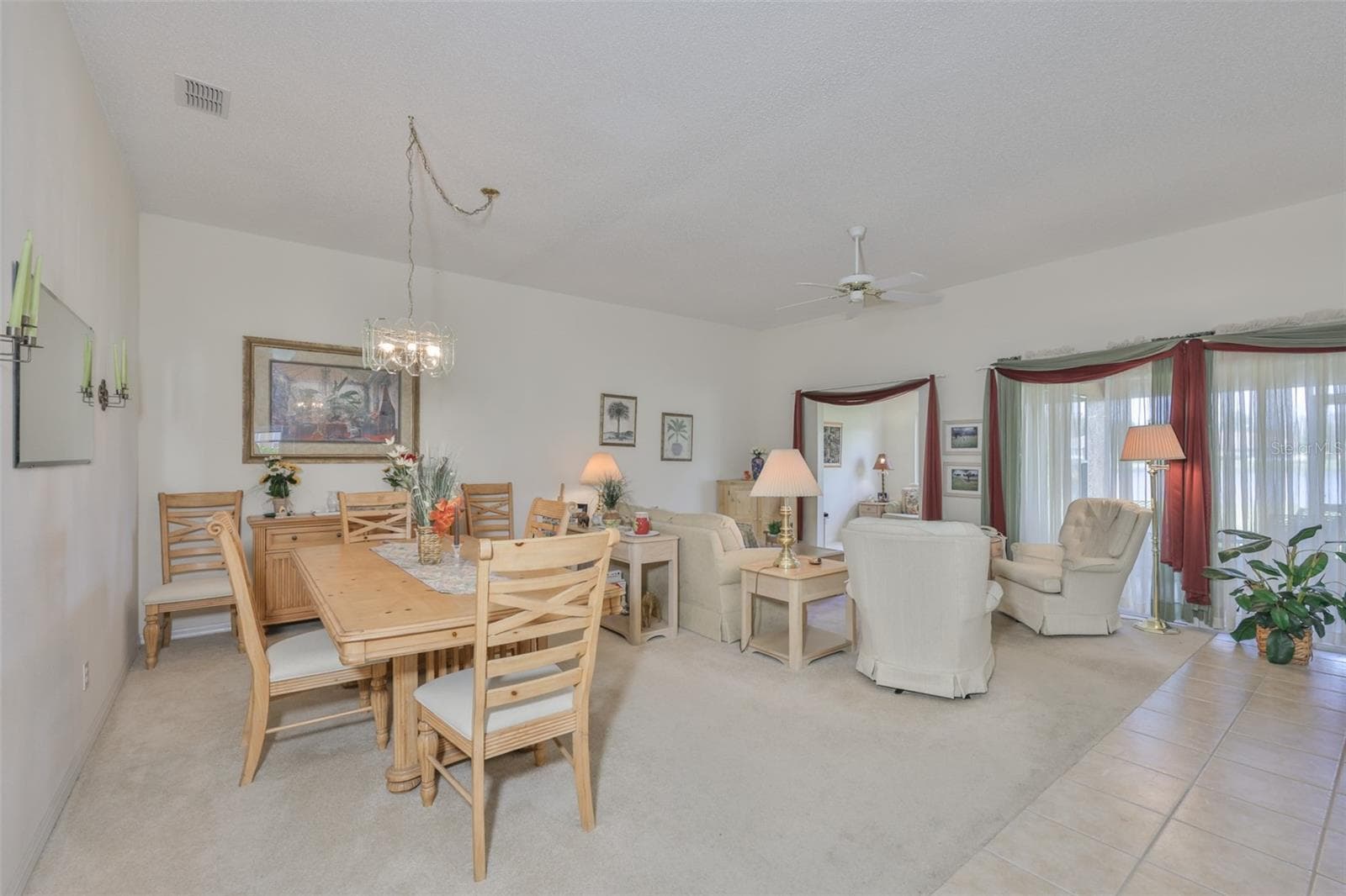 PLENTY OF SPACE FOR FAMILY AND FRIENDS. - 2308 BROOKFIELD GREENS CIR, SUN CITY CENTER
