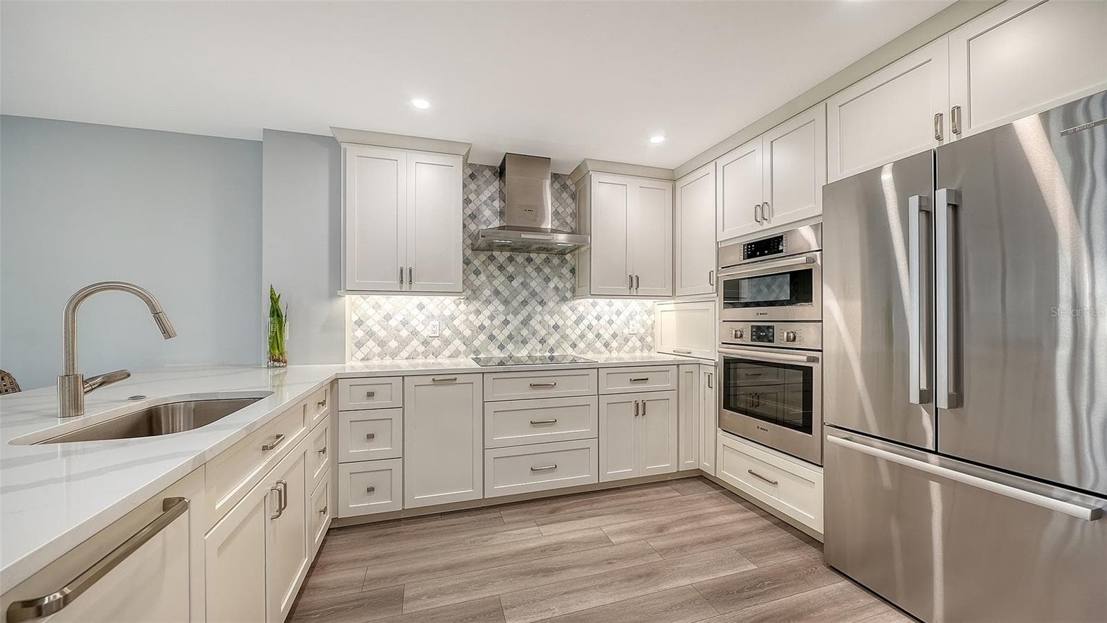 Condominium at 5780 MIDNIGHT PASS RD #110, SARASOTA, photo 5 of 85
