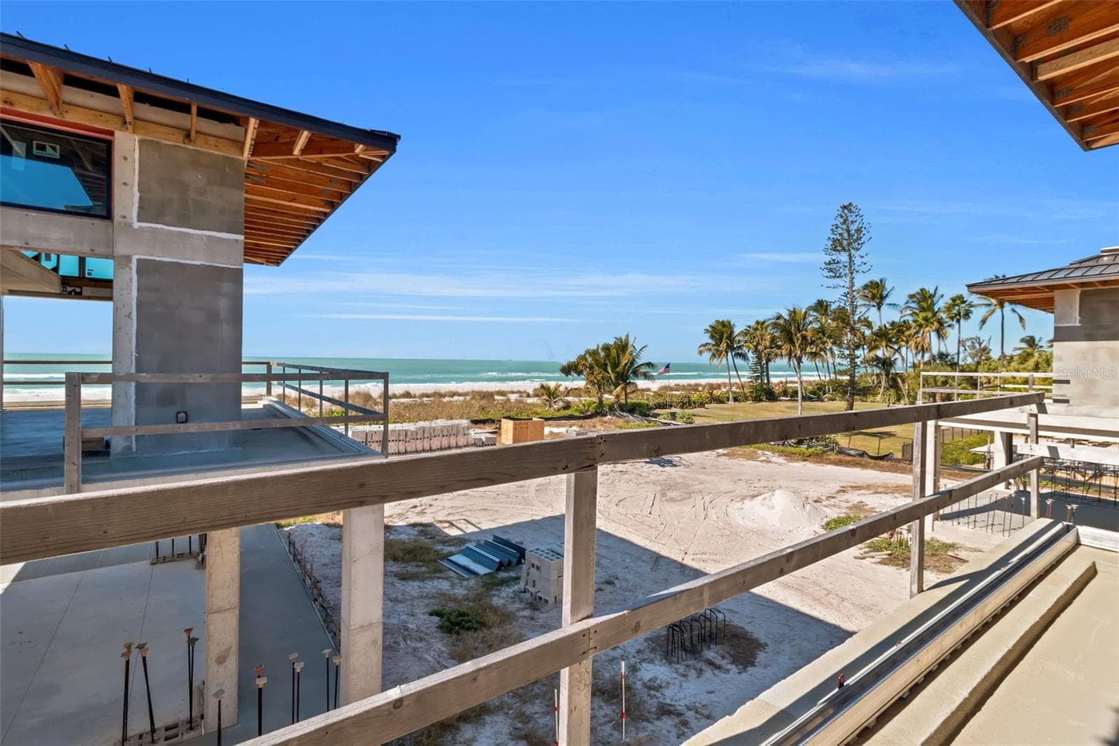 Pool House - 5965 GULF OF MEXICO DR, LONGBOAT KEY