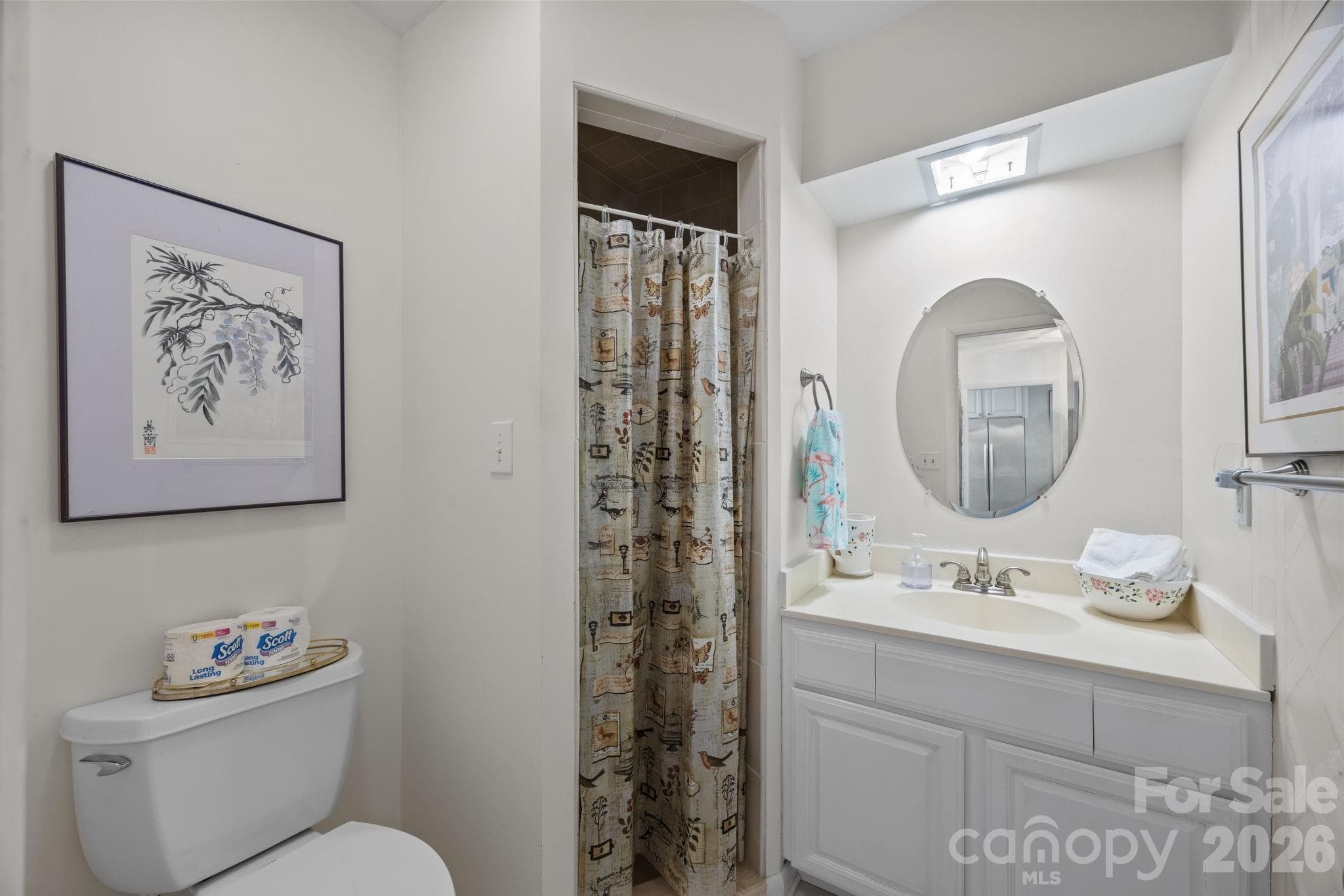 Main floor Bath - 102 Crowfields Drive, Asheville