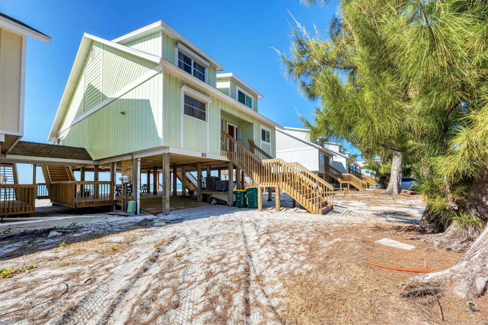 Half Duplex at 301 S GULF BLVD #10, PLACIDA, photo 8 of 45
