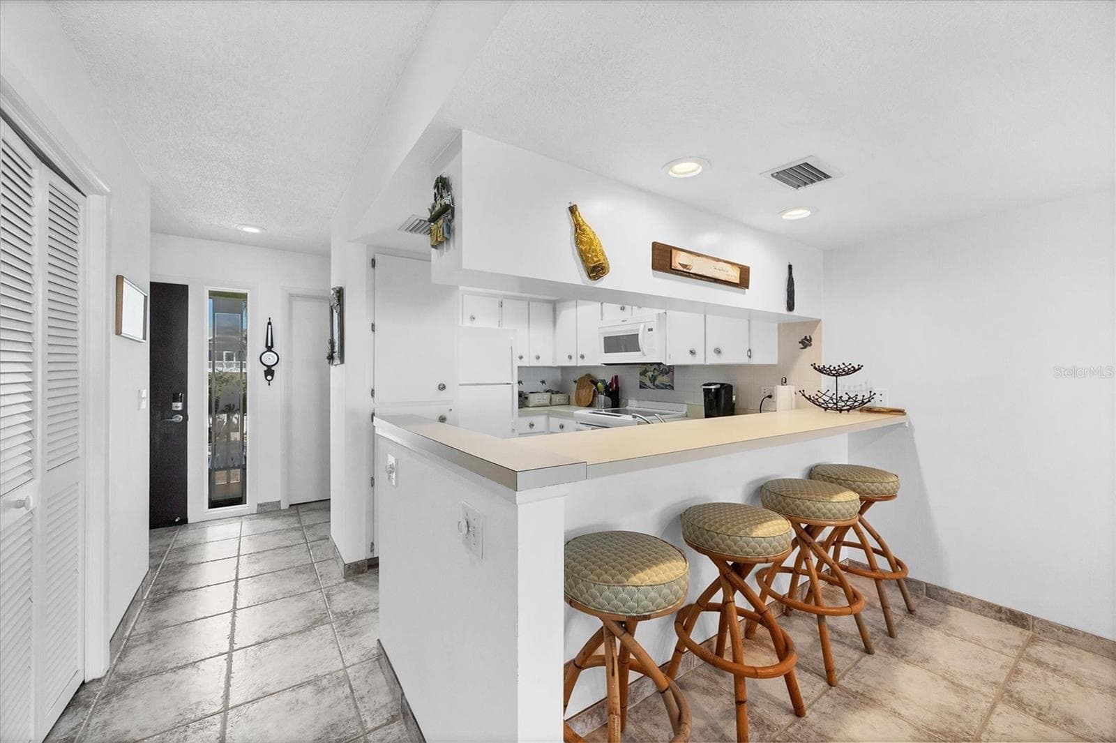 Half Duplex at 301 S GULF BLVD #10, PLACIDA, photo 12 of 45