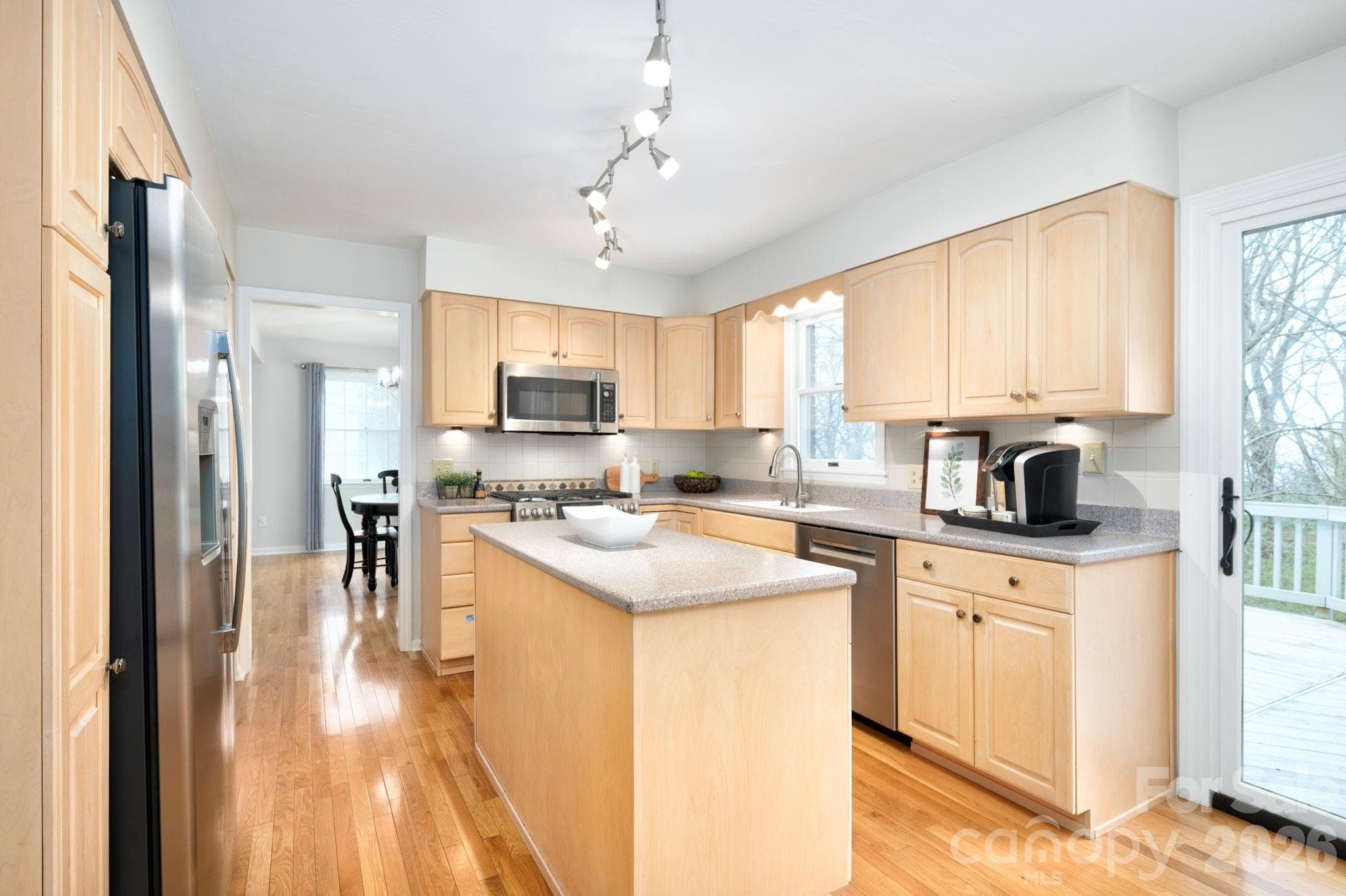 Bright kitchen island view - 107 Ballantree Drive, Asheville