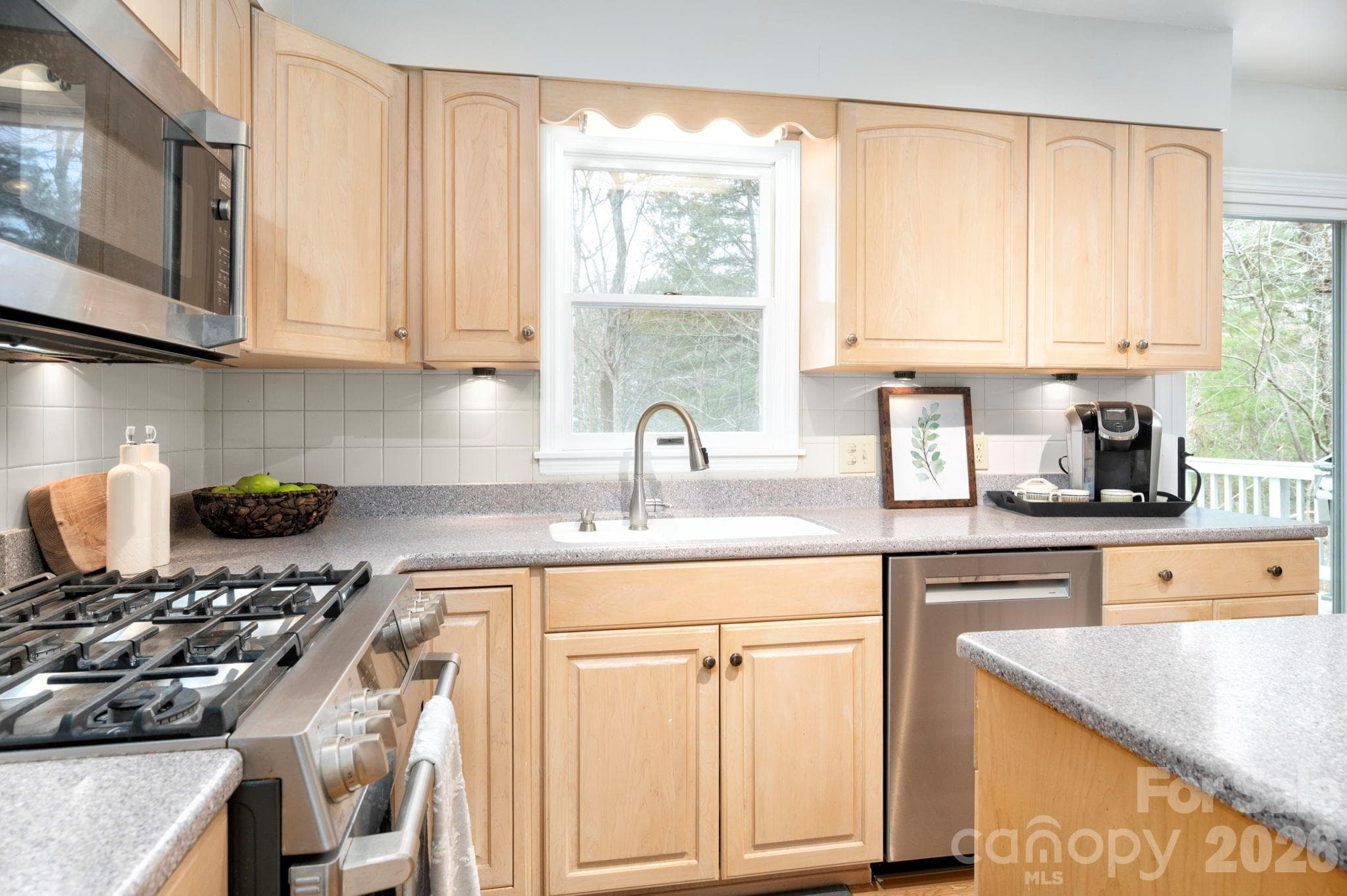 Kitchen sink and cabinetry - 107 Ballantree Drive, Asheville