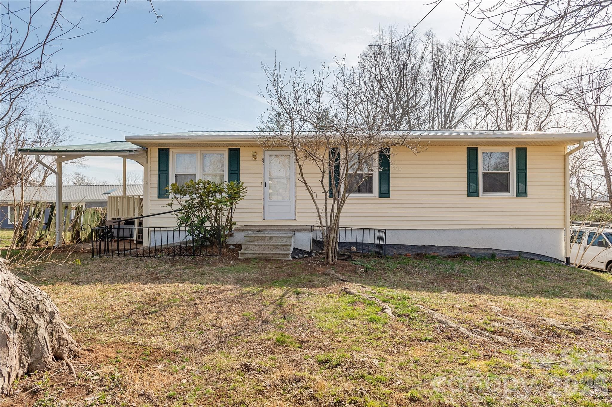 Single Family Residence at Hendersonville, photo 2 of 19