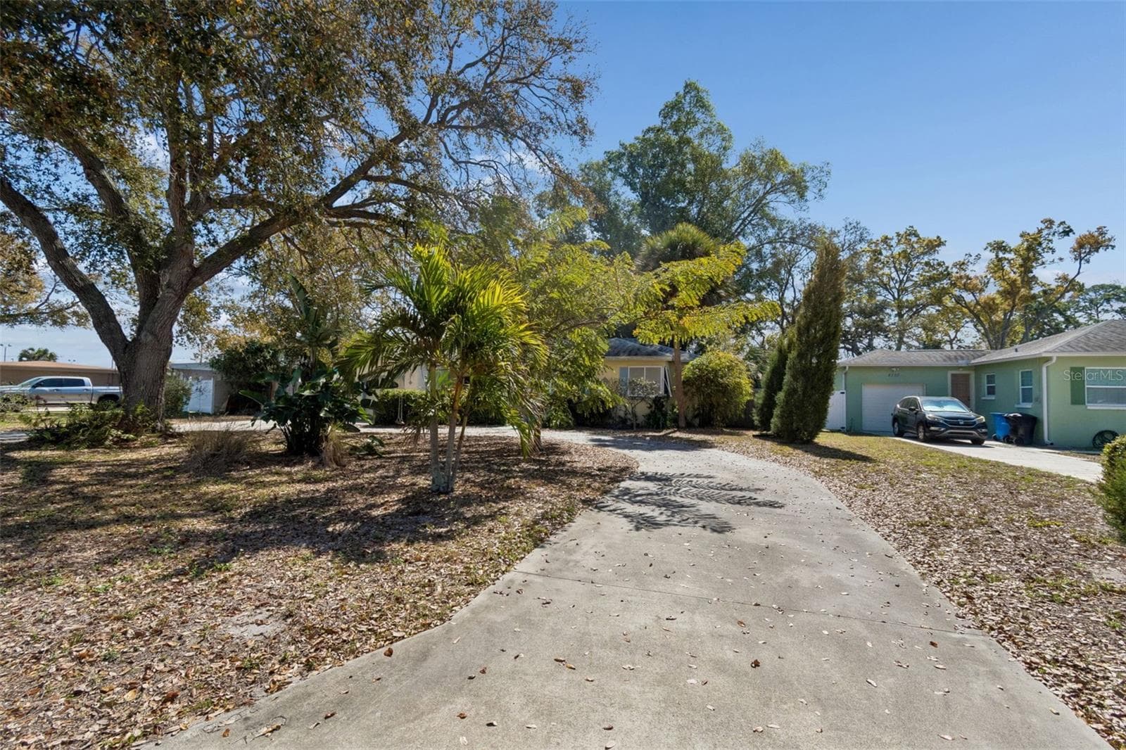 Single Family Residence at 2120 CORONADA WAY S, ST PETERSBURG, photo 11 of 71