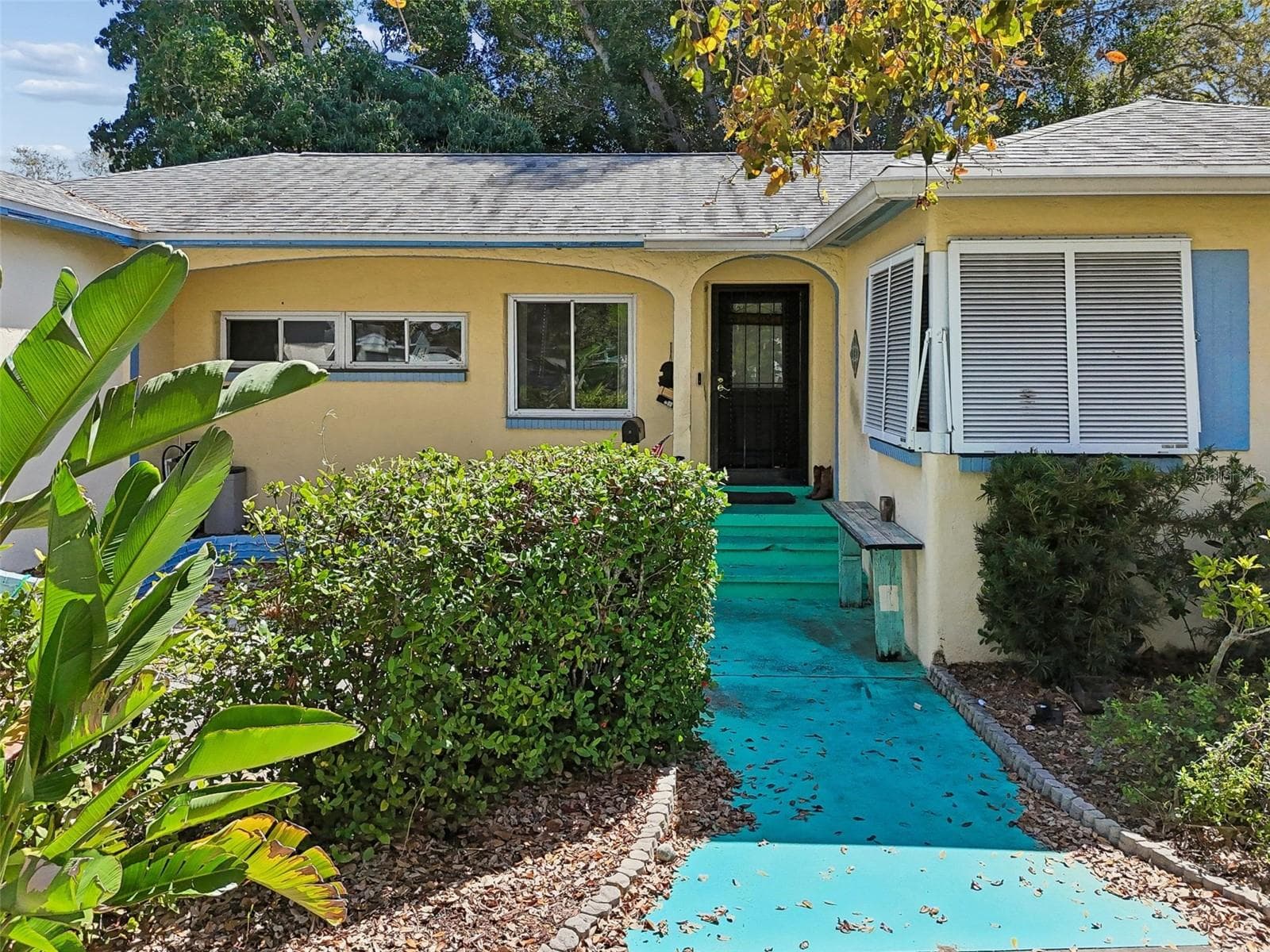 Single Family Residence at 2120 CORONADA WAY S, ST PETERSBURG, photo 10 of 71