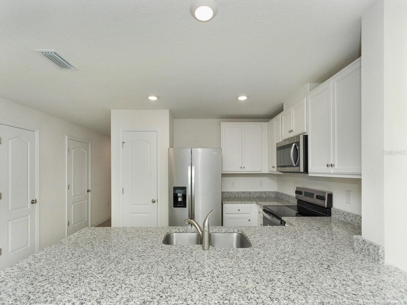 Townhouse at 2798 BRIE HAMMOCK BND, HARMONY, photo 11 of 32