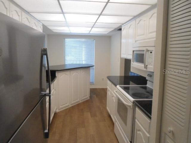 kitchen - 2800 COVE CAY DR #4D, CLEARWATER