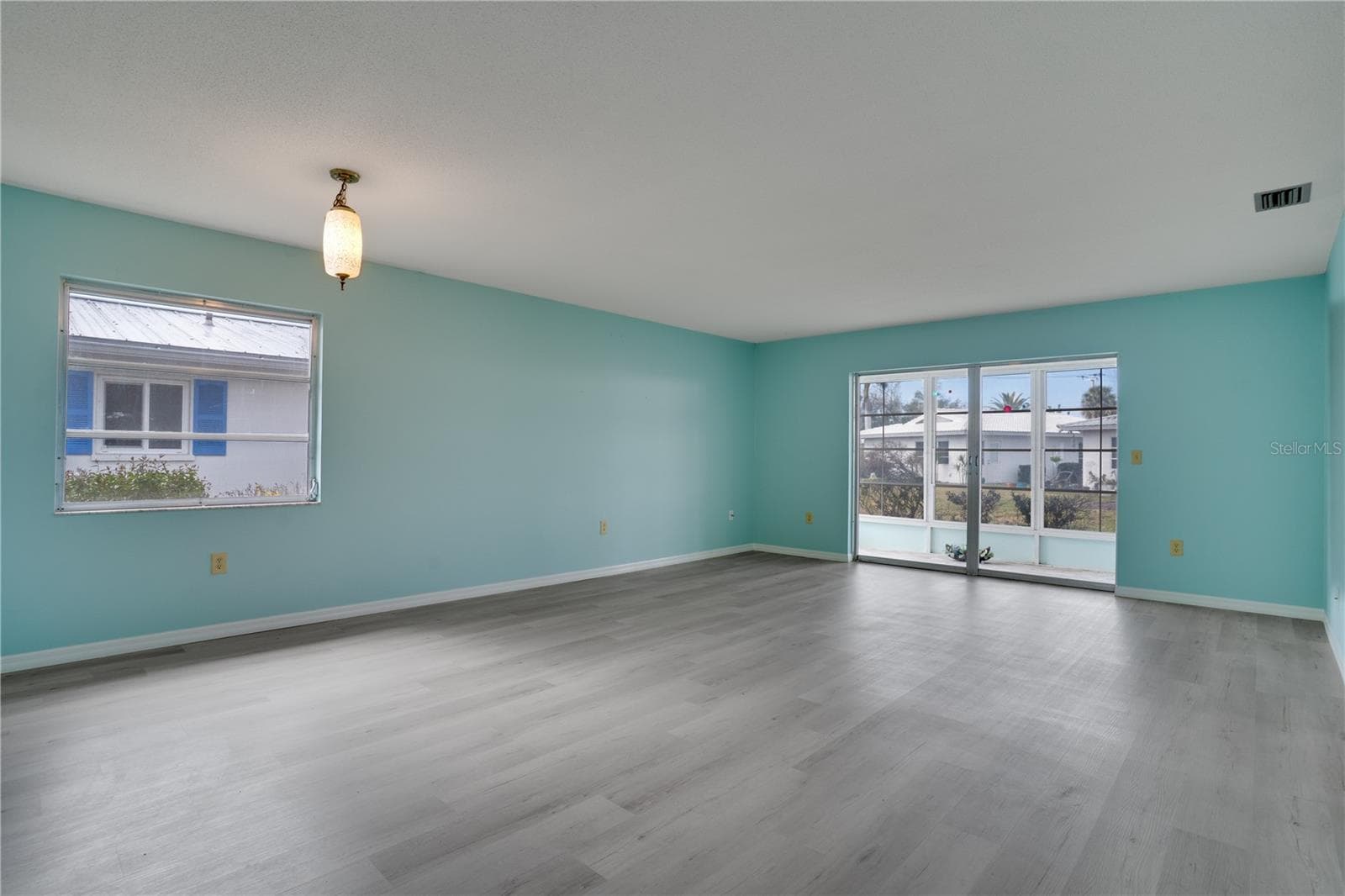 Condominium at 216 FAIR WINDS DR #216, NOKOMIS, photo 5 of 33
