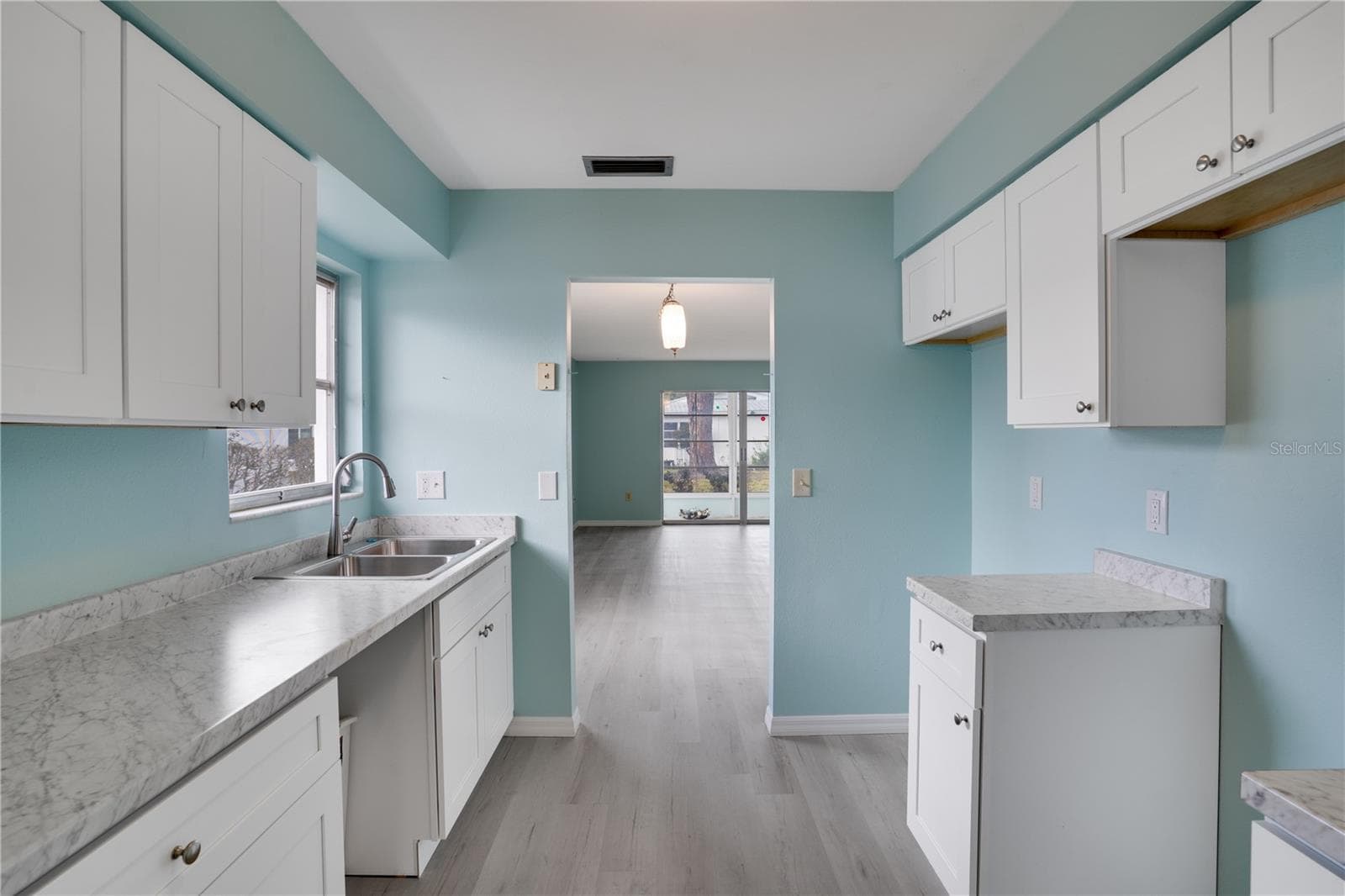 Condominium at 216 FAIR WINDS DR #216, NOKOMIS, photo 12 of 33