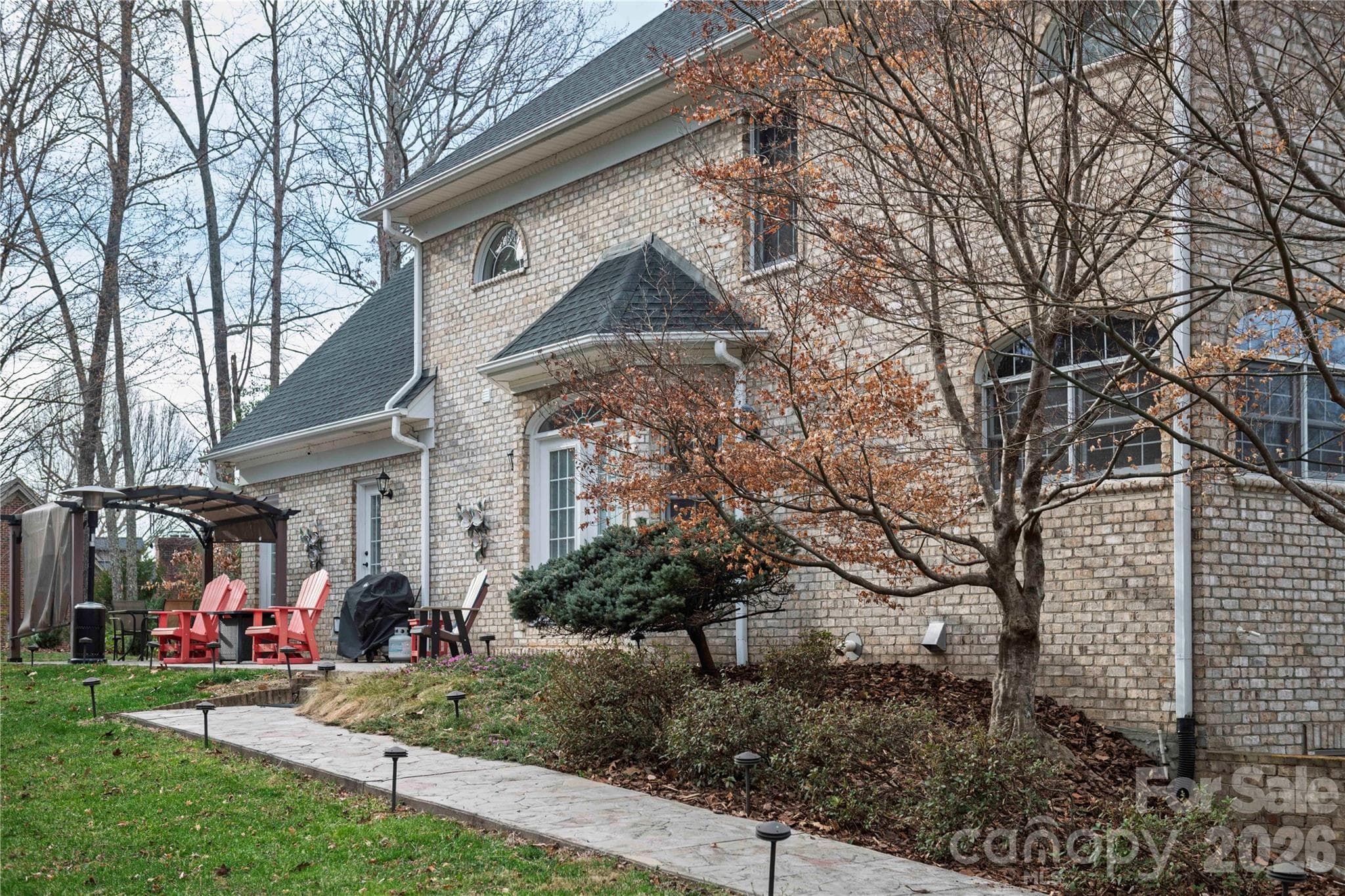 Single Family Residence at Lenoir, photo 5 of 48