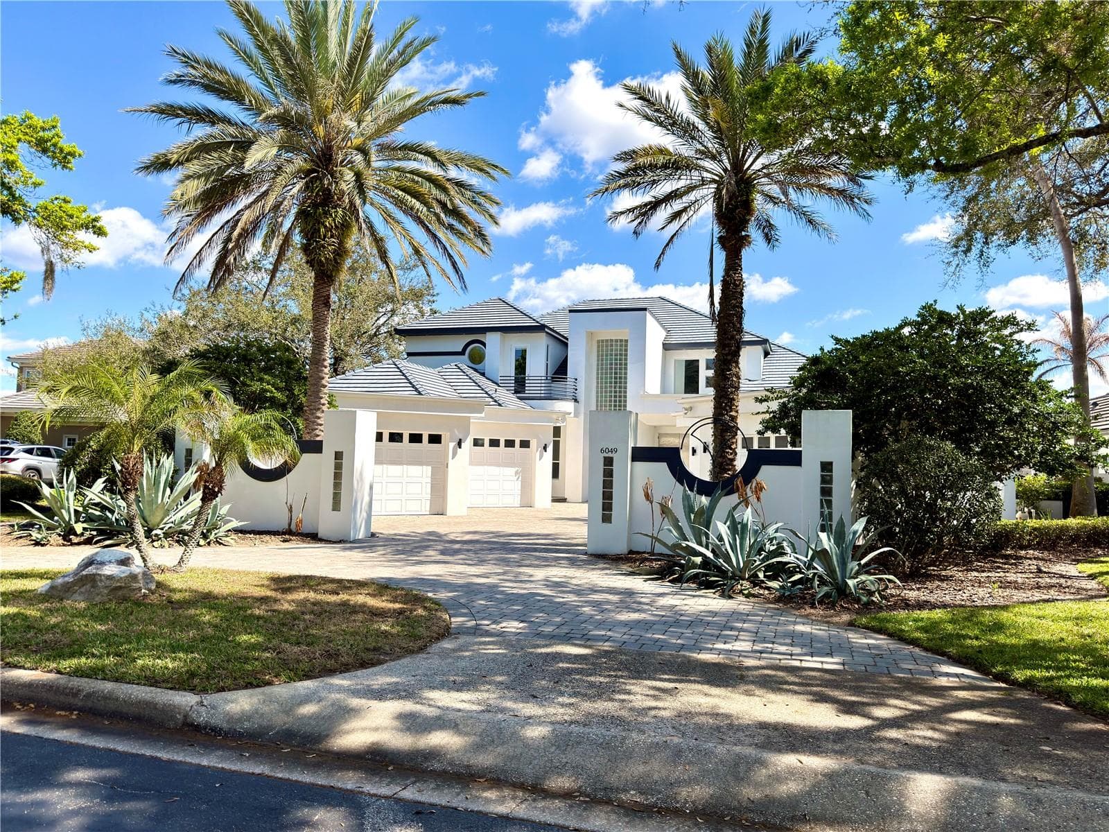 Single Family Residence at 6049 LADY BET DR, ORLANDO, photo 2 of 73