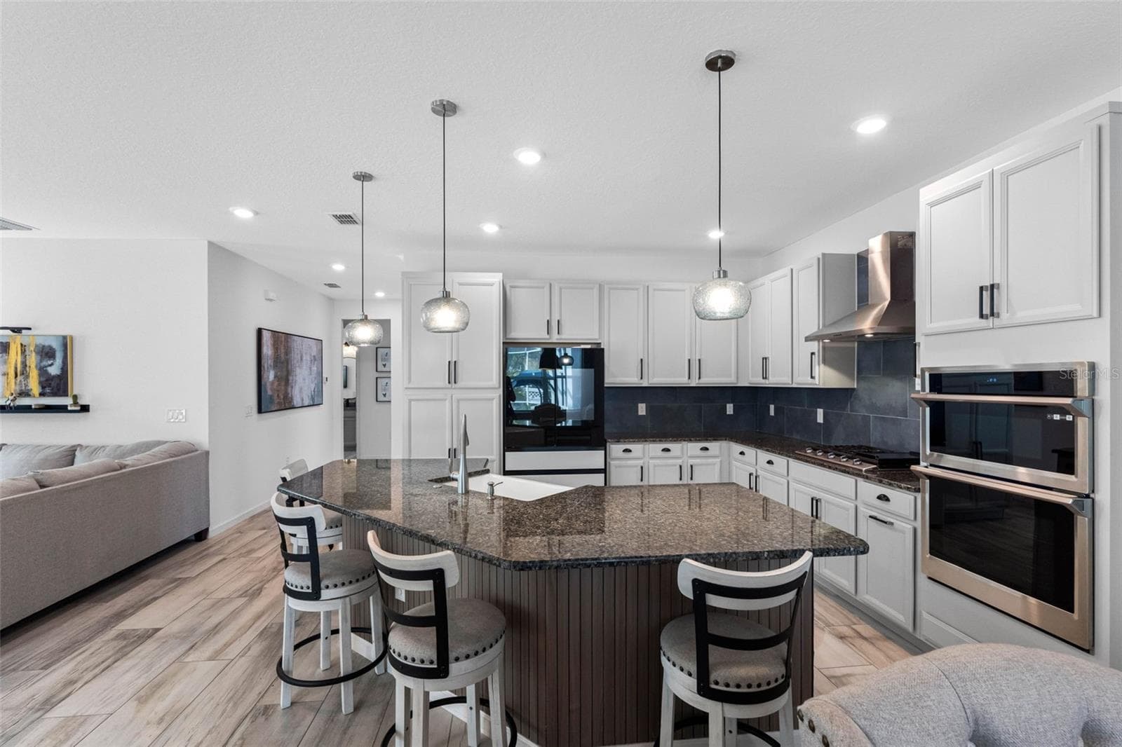 Single Family Residence at 325 SHORE CRAB WAY, APOLLO BEACH, photo 26 of 57