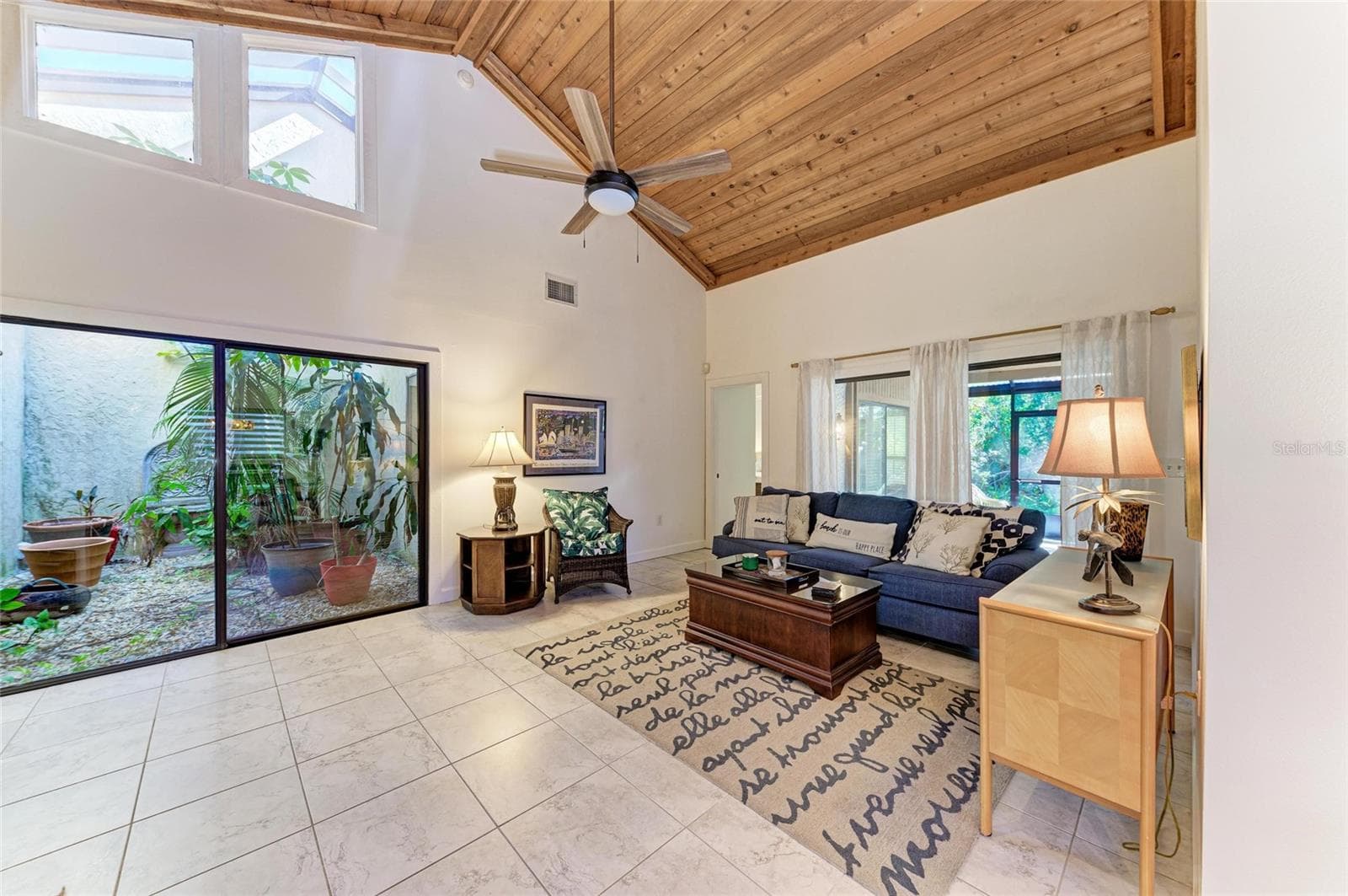 Villa at 7921 4TH AVE W, BRADENTON, photo 9 of 48