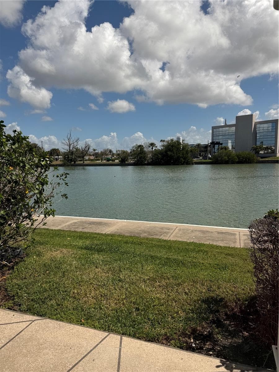 Condominium at 7425 BAY ISLAND DR S #103, SOUTH PASADENA, photo 2 of 28
