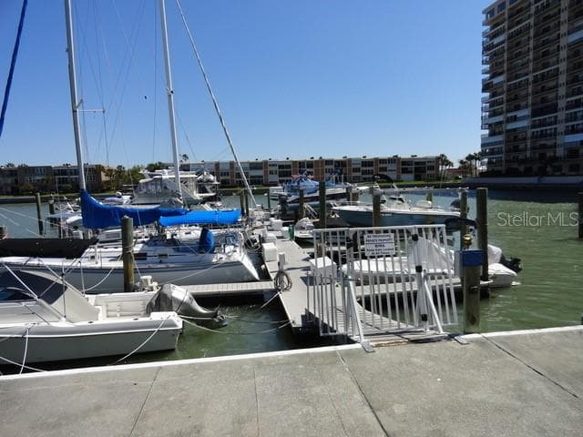 Condominium at 7425 BAY ISLAND DR S #103, SOUTH PASADENA, photo 27 of 28