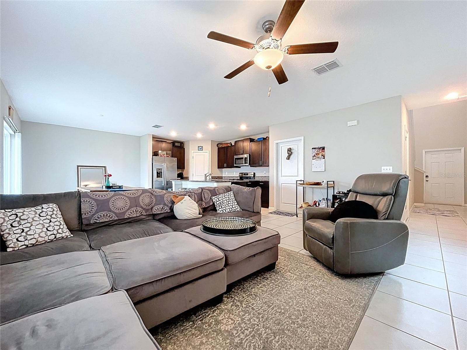 Living room with an open concept. - 3141 OYSTER COVE ST, WIMAUMA