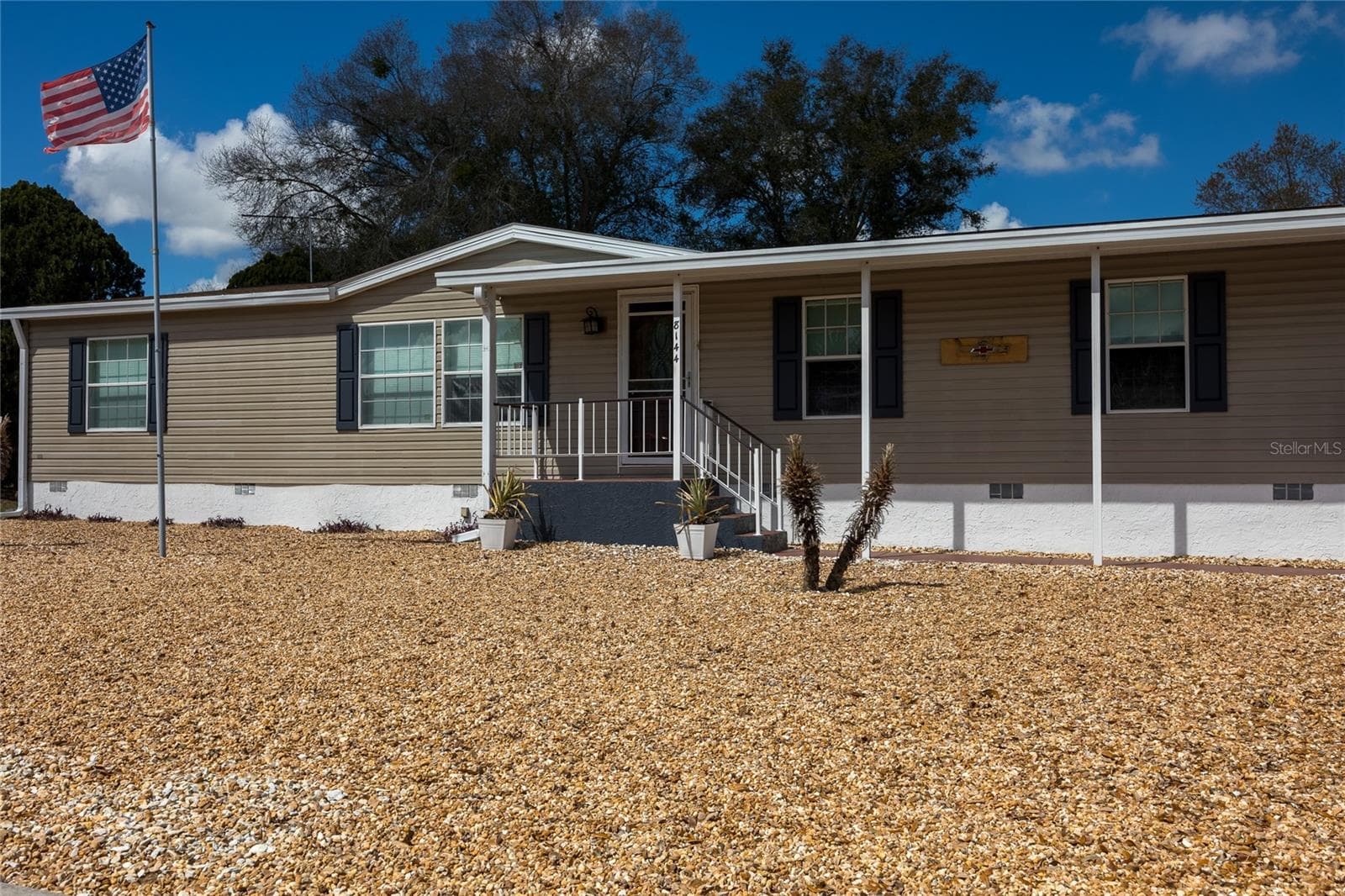 Manufactured Home at 8144 WEATHERFORD AVE, BROOKSVILLE, photo 4 of 69