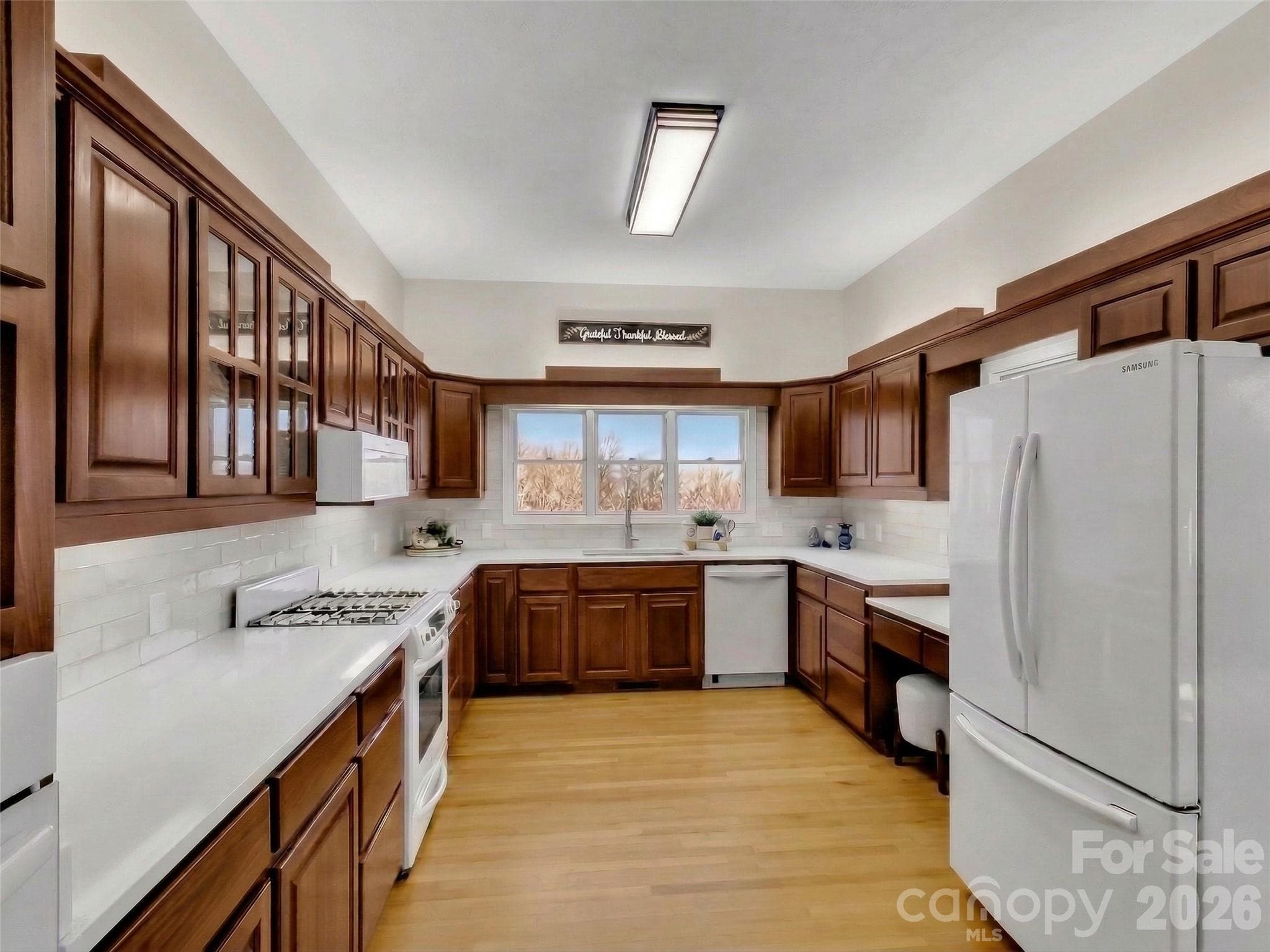 Gorgeous New Quartz & Freshly Painted - 28 Mountain Breeze Drive, Maggie Valley