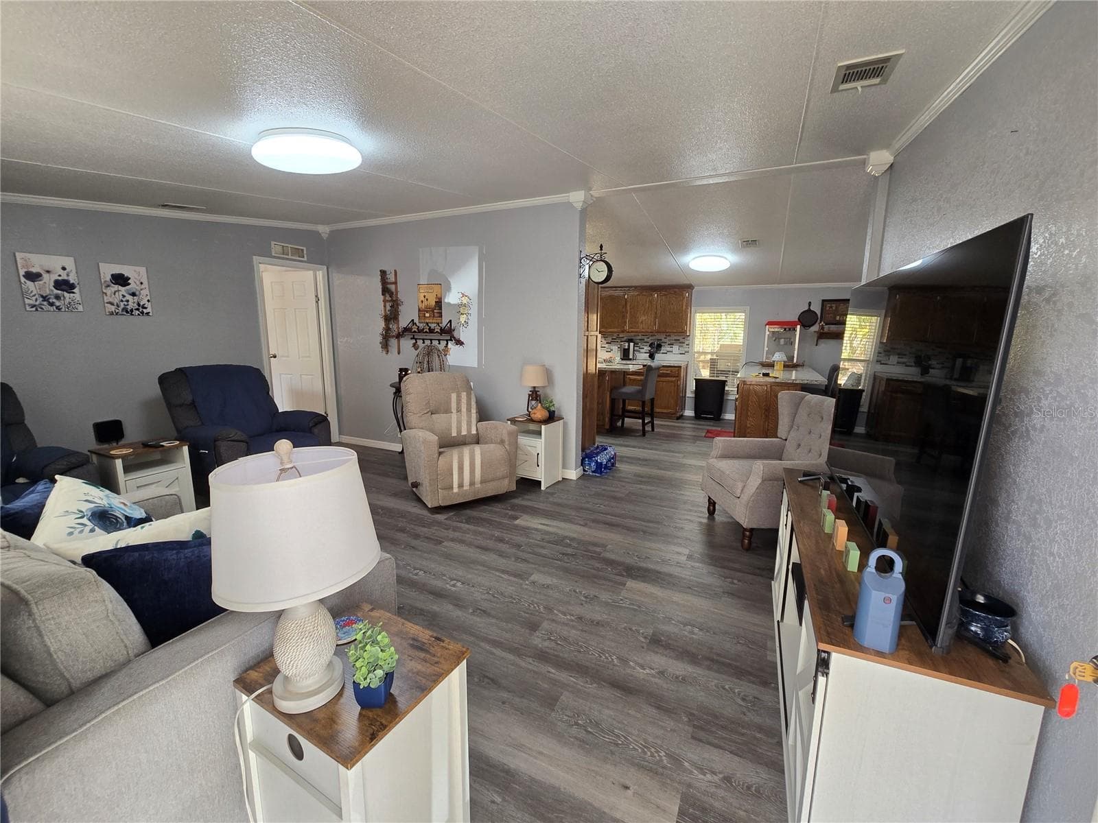 Manufactured Home at 5304 FAIRMONT RD, LAKE WALES, photo 11 of 92