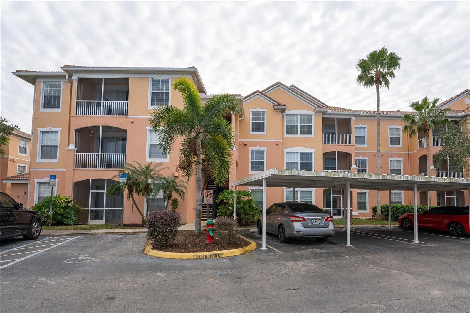 Condominium at 13536 TURTLE MARSH LOOP #523, ORLANDO, photo 2 of 19