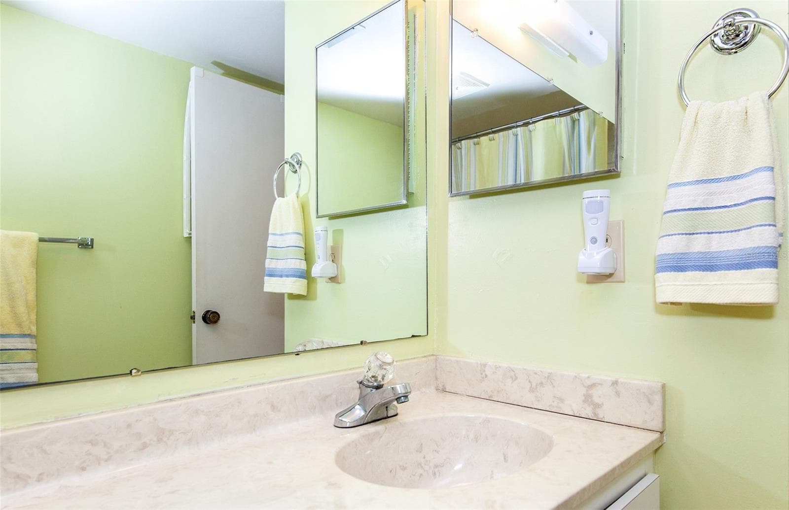Guest Bathroom - 862 BIRD BAY WAY #194, VENICE