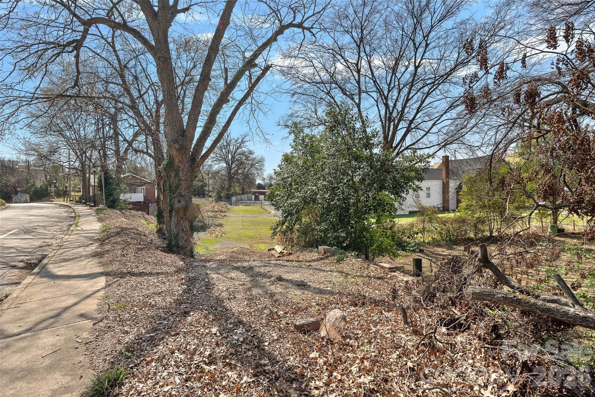 Gravel drive off 5th St - 1515 W 5th Street, Charlotte