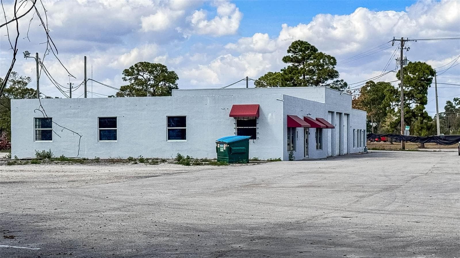 415 ANGLE RD