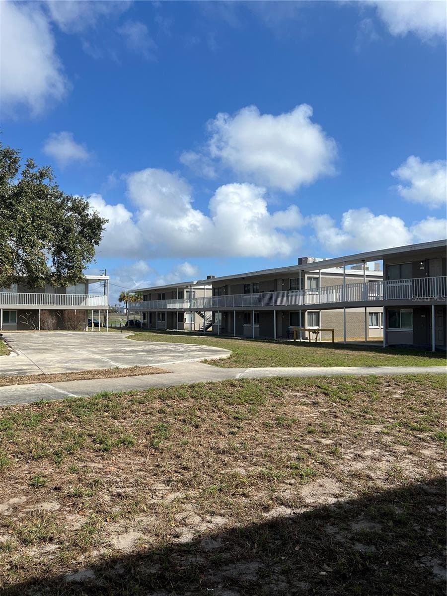 800 N FISKE BLVD #606