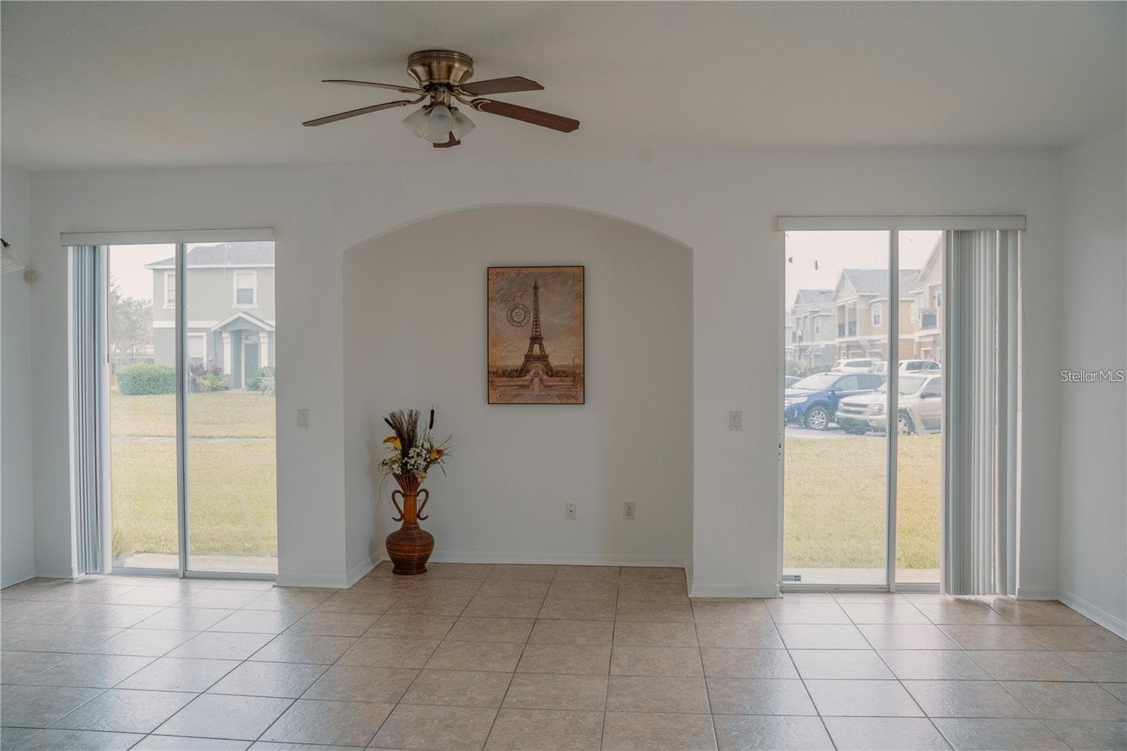 Condominium at 2018 ESTANCIA CIR #C, KISSIMMEE, photo 4 of 25