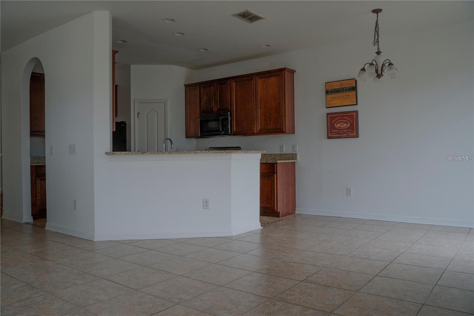 Condominium at 2018 ESTANCIA CIR #C, KISSIMMEE, photo 5 of 25