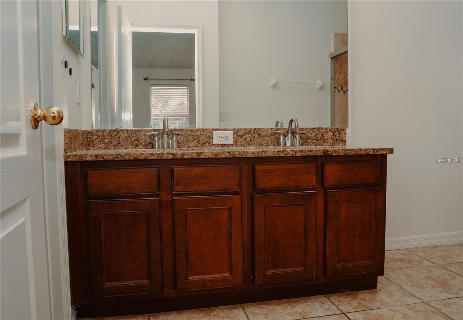 Condominium at 2018 ESTANCIA CIR #C, KISSIMMEE, photo 21 of 25