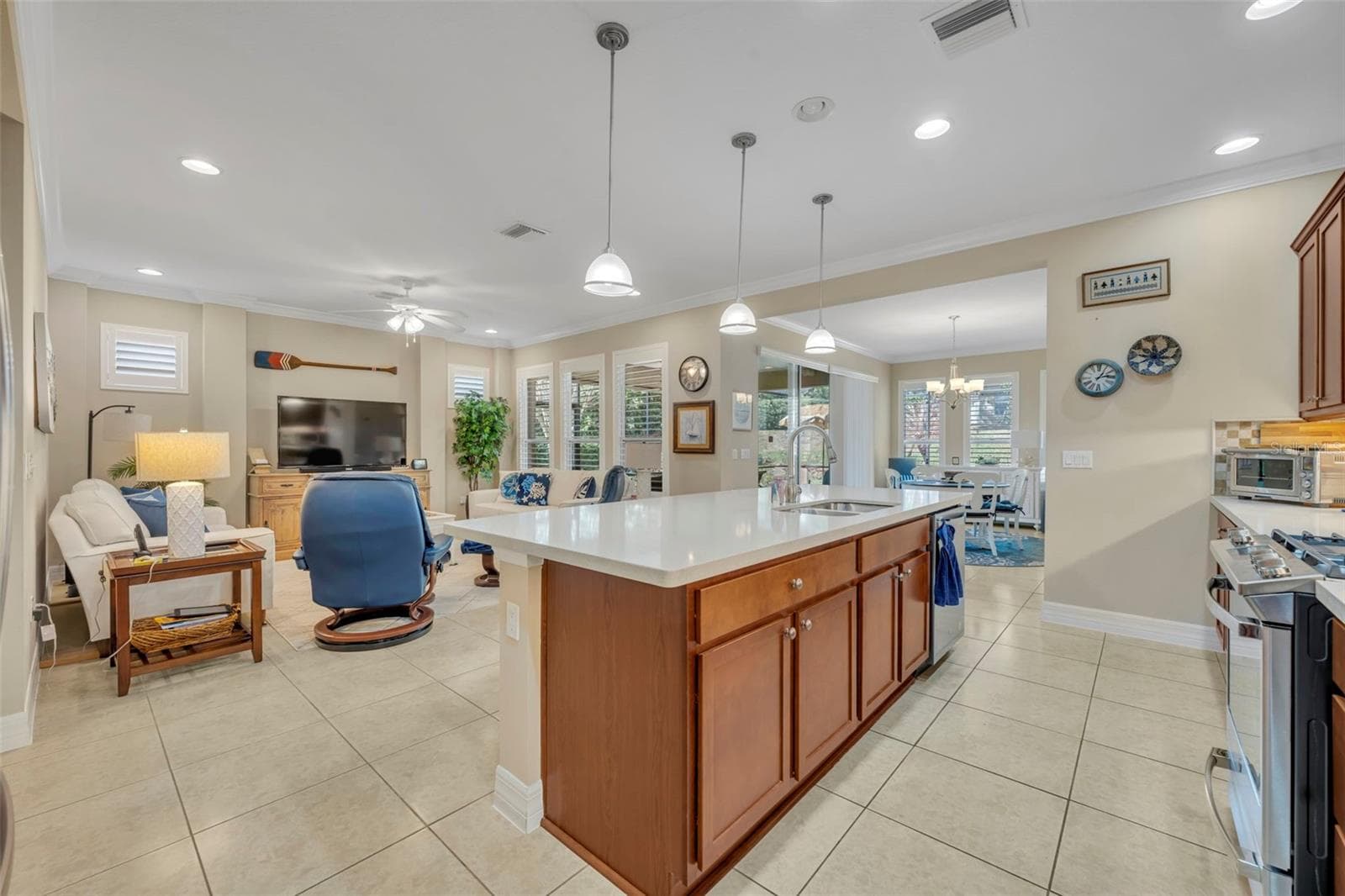 Single Family Residence at 115 SALT MARSH LN, GROVELAND, photo 13 of 45