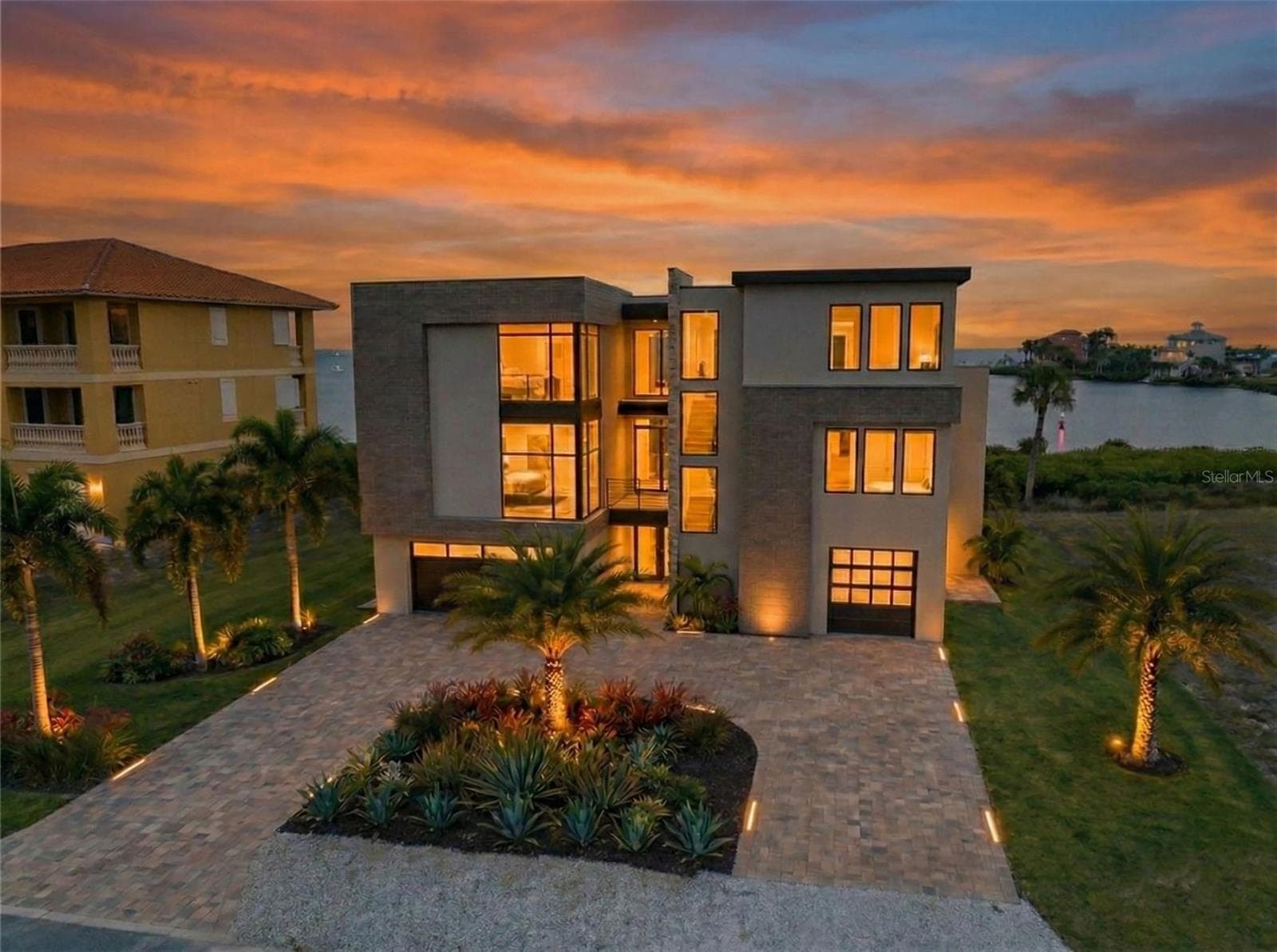 Rendering Exterior Front - 25 HARBORPOINTE DR, PORT RICHEY