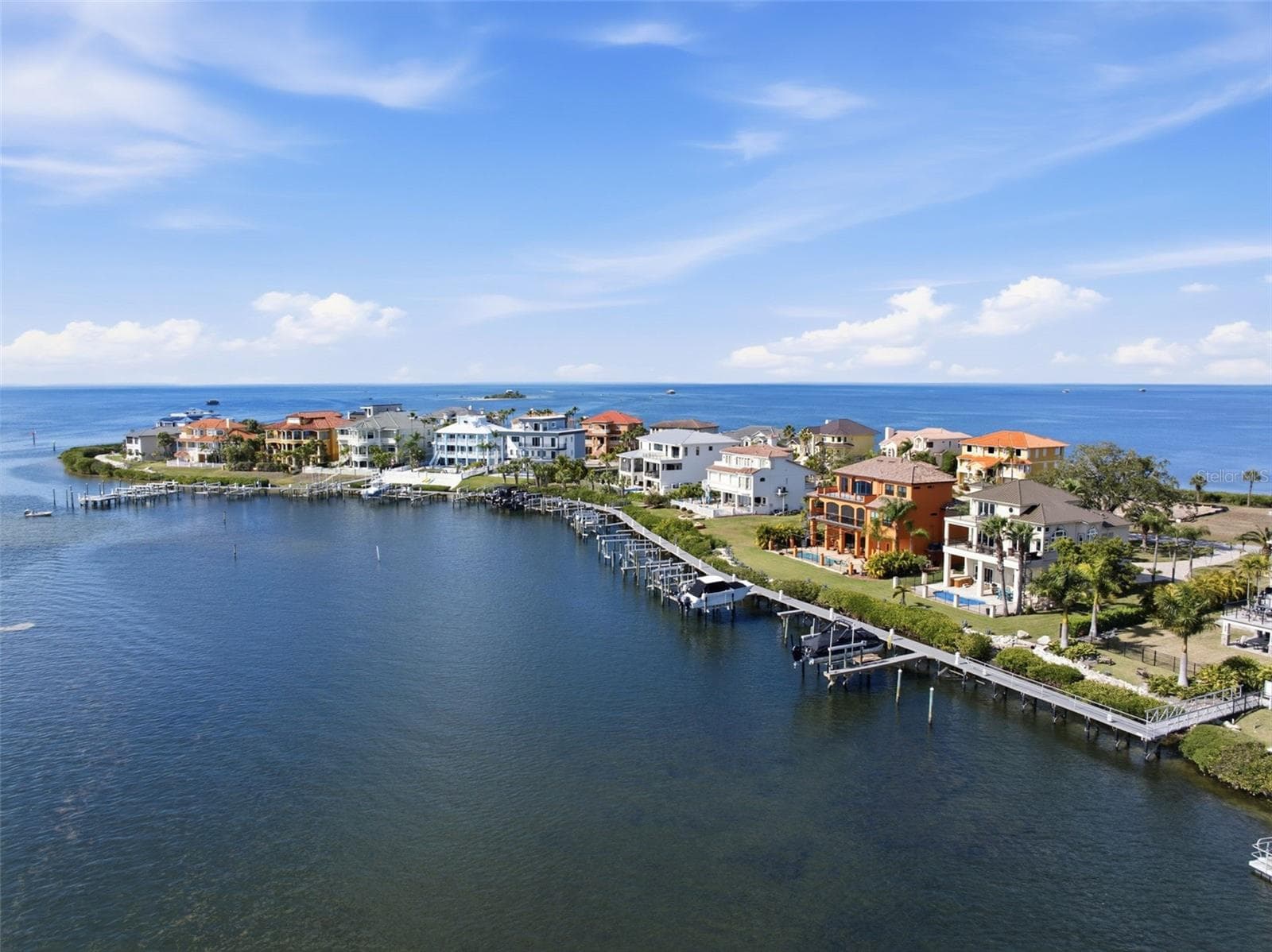 Single Family Residence at 25 HARBORPOINTE DR, PORT RICHEY, photo 17 of 35