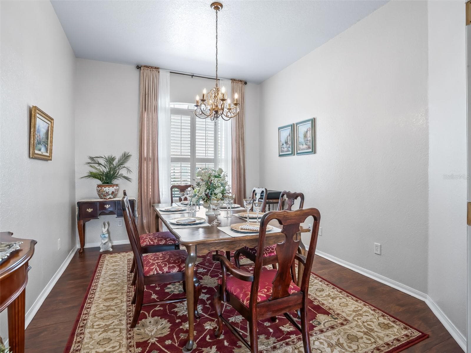 Dining area w/Plantation Shutters - 11900 SE 178TH ST, SUMMERFIELD