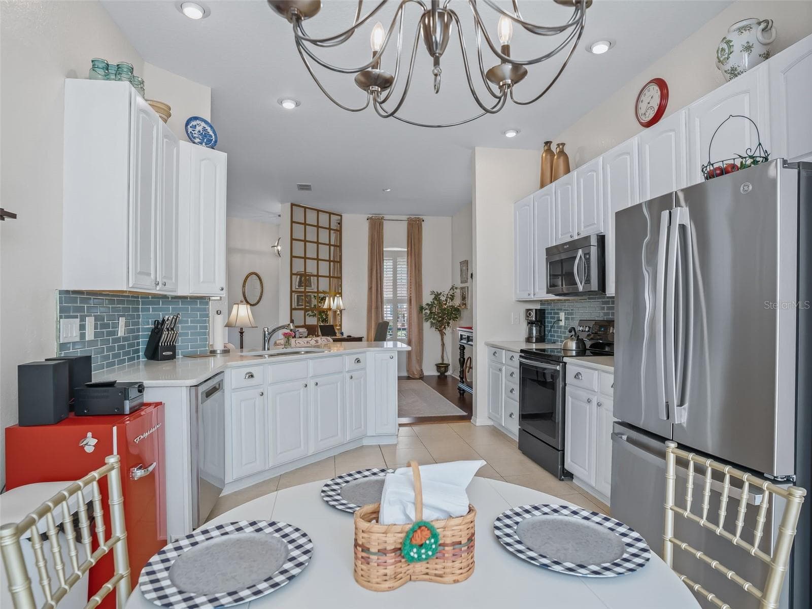 Kitchen w/Pantry - 11900 SE 178TH ST, SUMMERFIELD