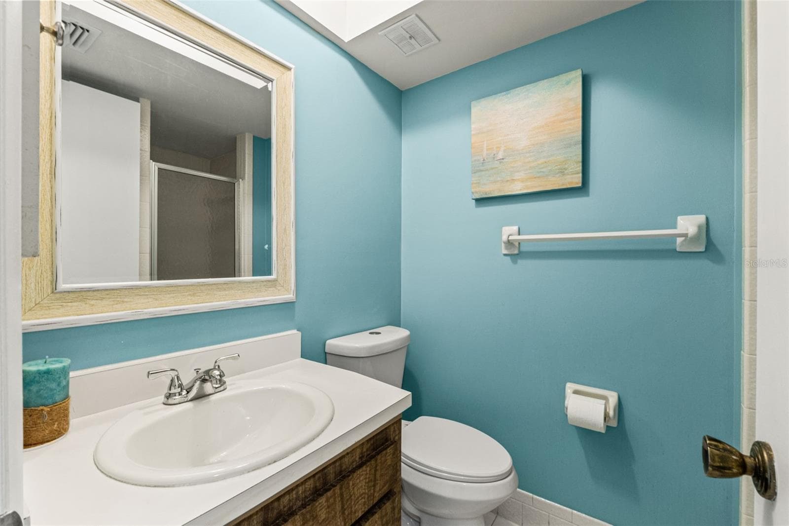 Condominium at 5111 AMULET DR #202, NEW PORT RICHEY, photo 9 of 31