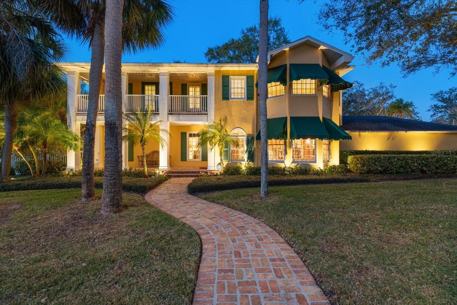 100 SARASOTA RD