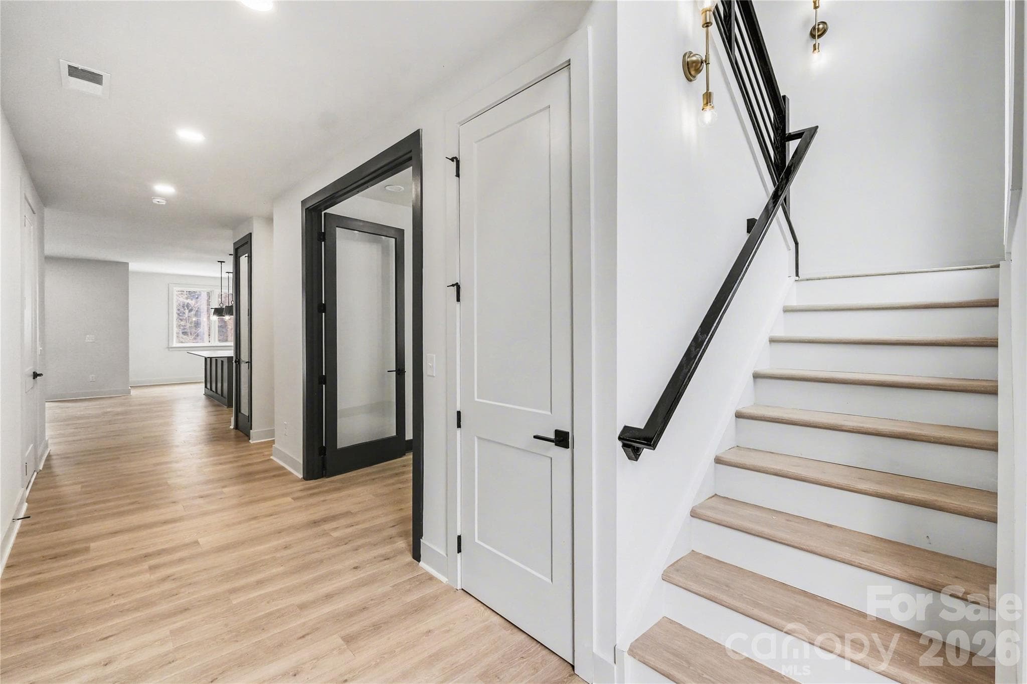 Townhouse at 2416 Crestview Drive, Charlotte, photo 6 of 47